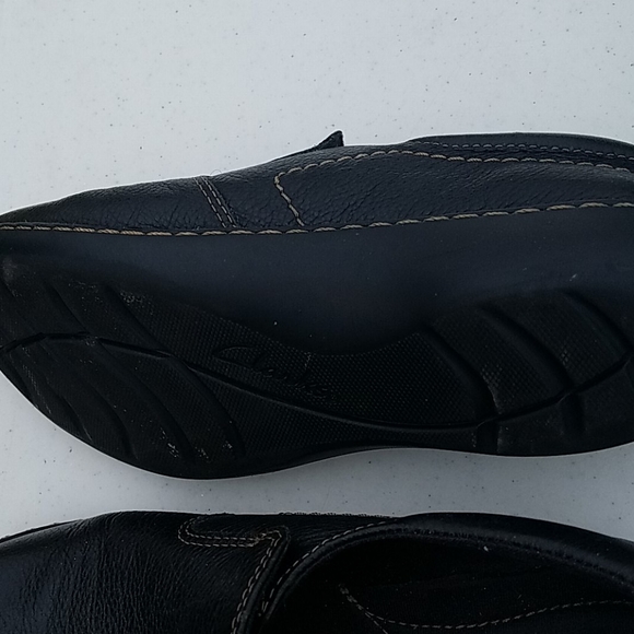 Shoes - Picture 5 of 9